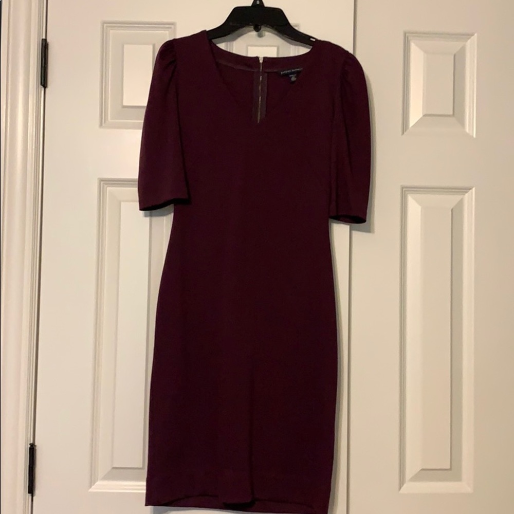 Short sleeve plum V-neck dress